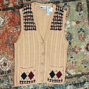 Beige Knit Vest with Argyle Pattern(cotton/linen blend)